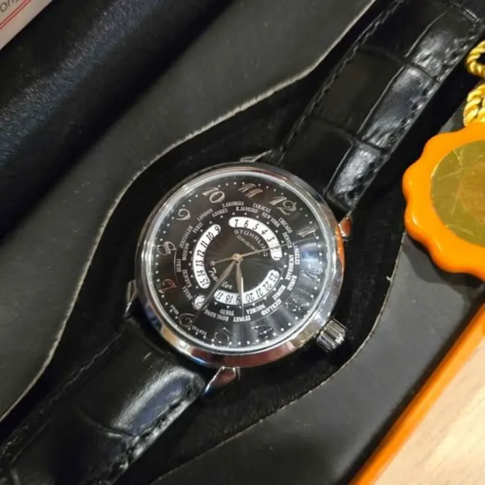 Stührling Original Traveler Watch